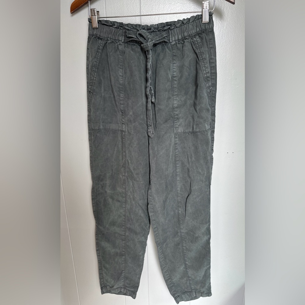 AERIE Paperbag Tie Waist Lightweight Drapey Camp Pant EUC Size Small